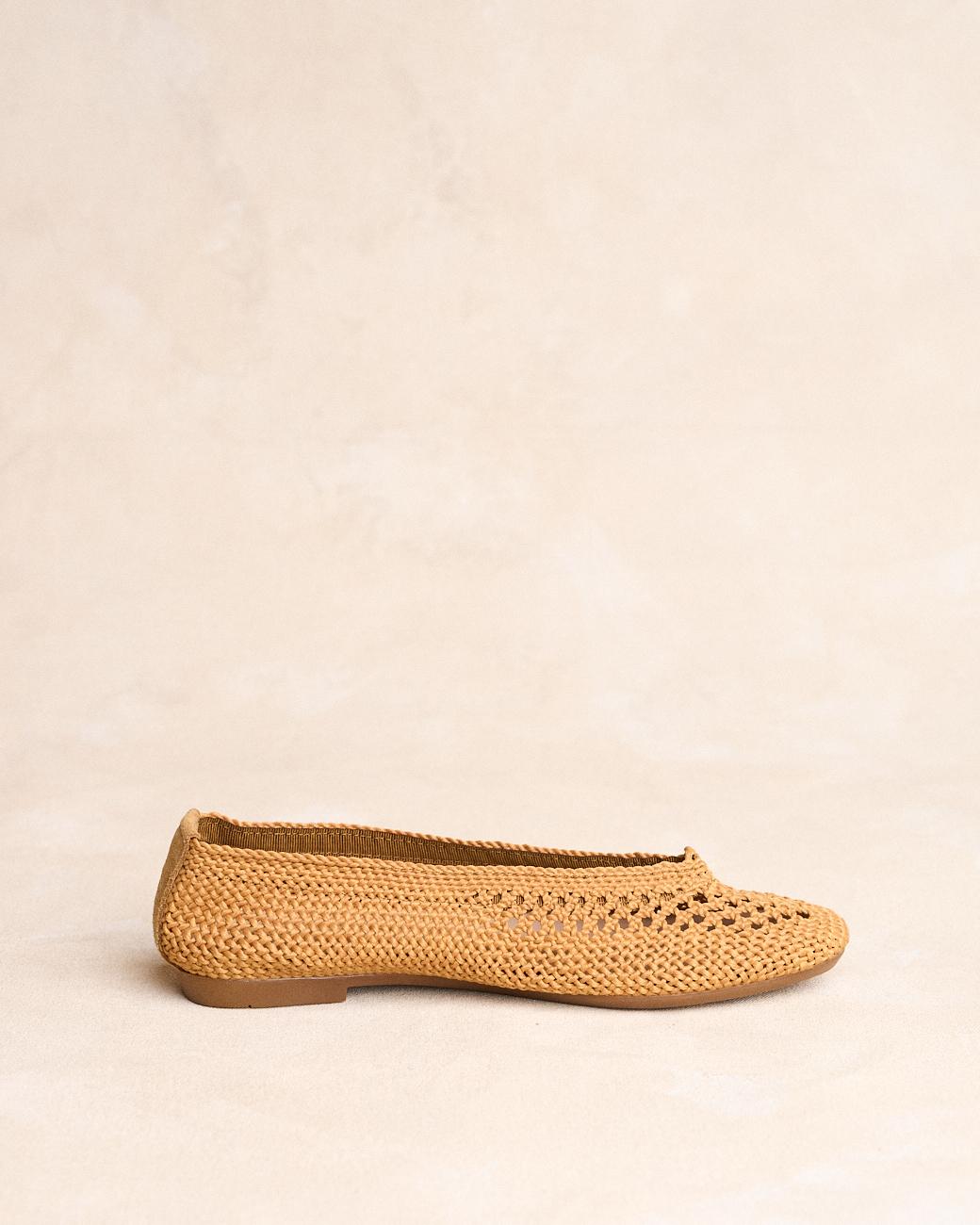 Uxue Mustard Ballet Flats
