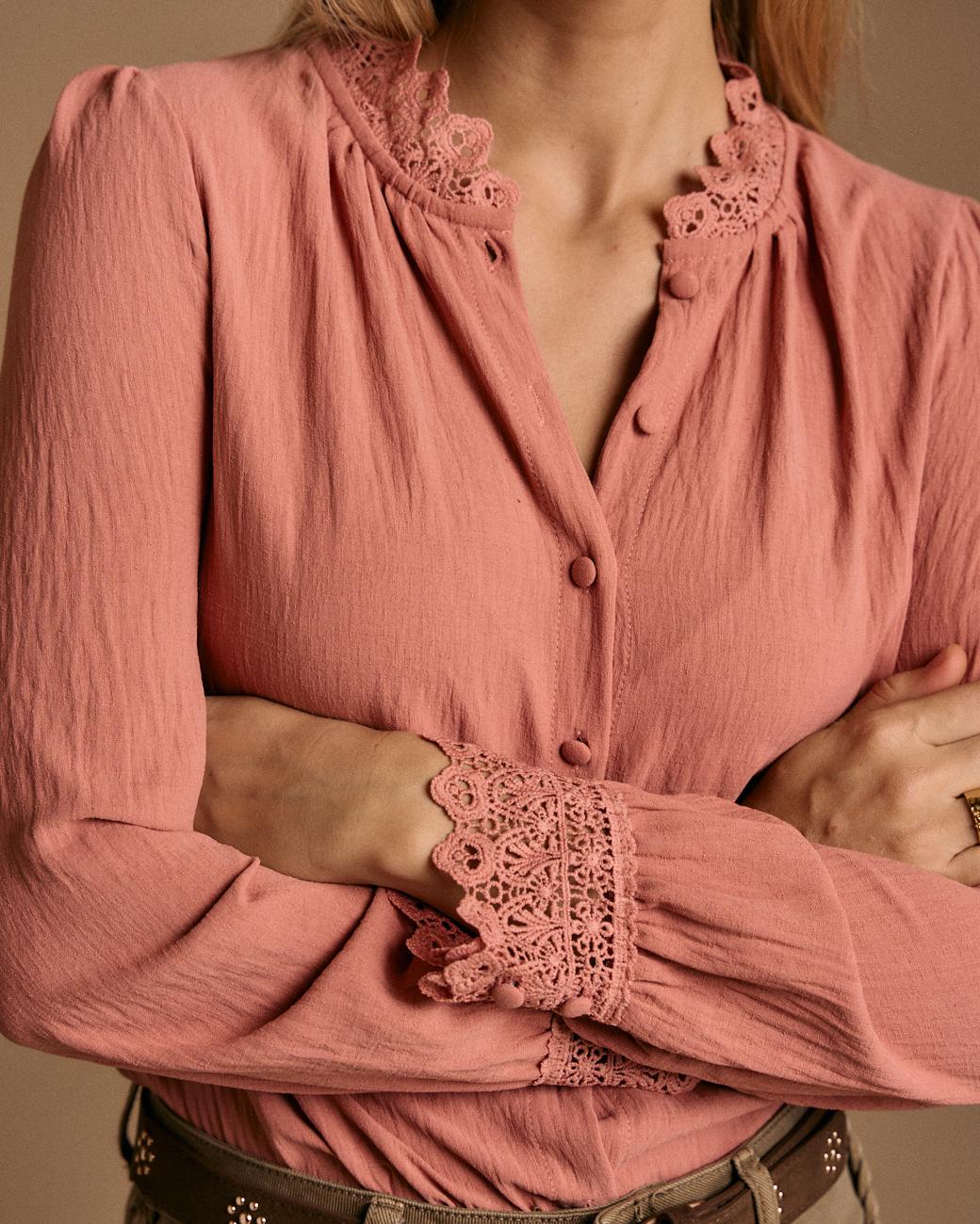 Luzma Embroidered Collar Shirt