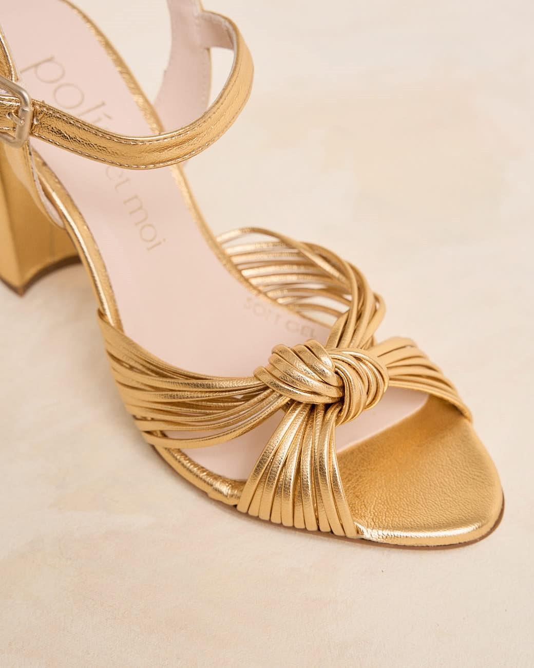 Clotis Knot Sandal