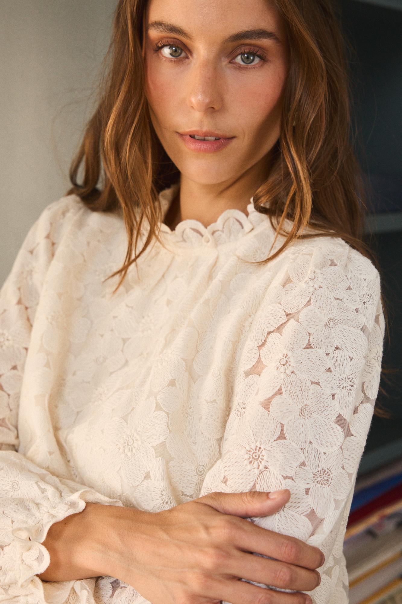 Vireia Flowers Top
