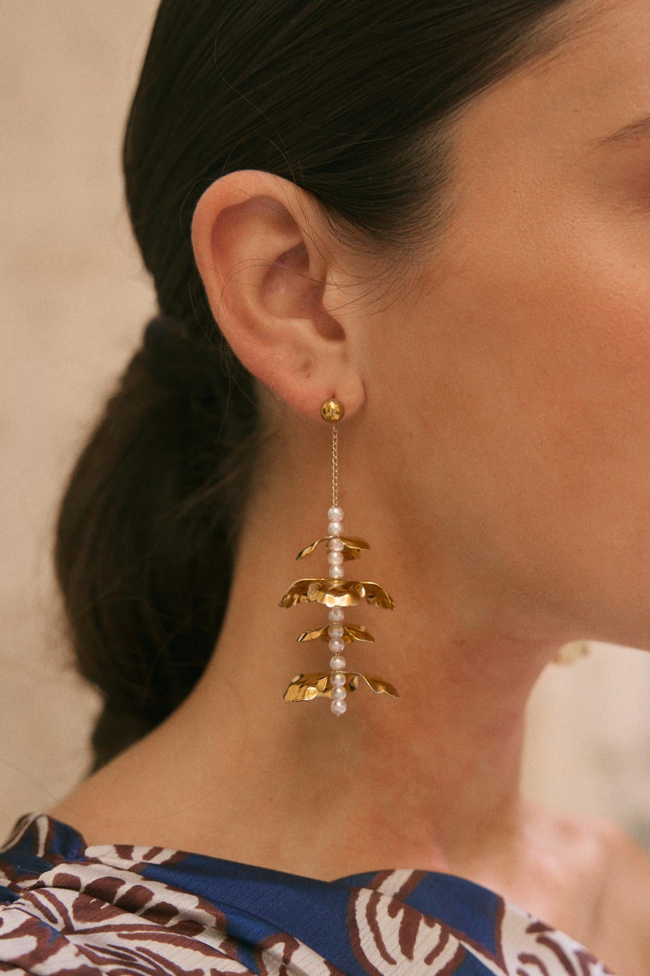 Corintia Pearl Earrings