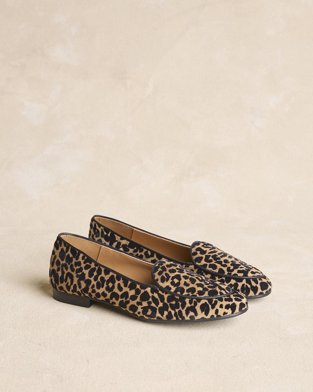 Nereida Velvet Loafers