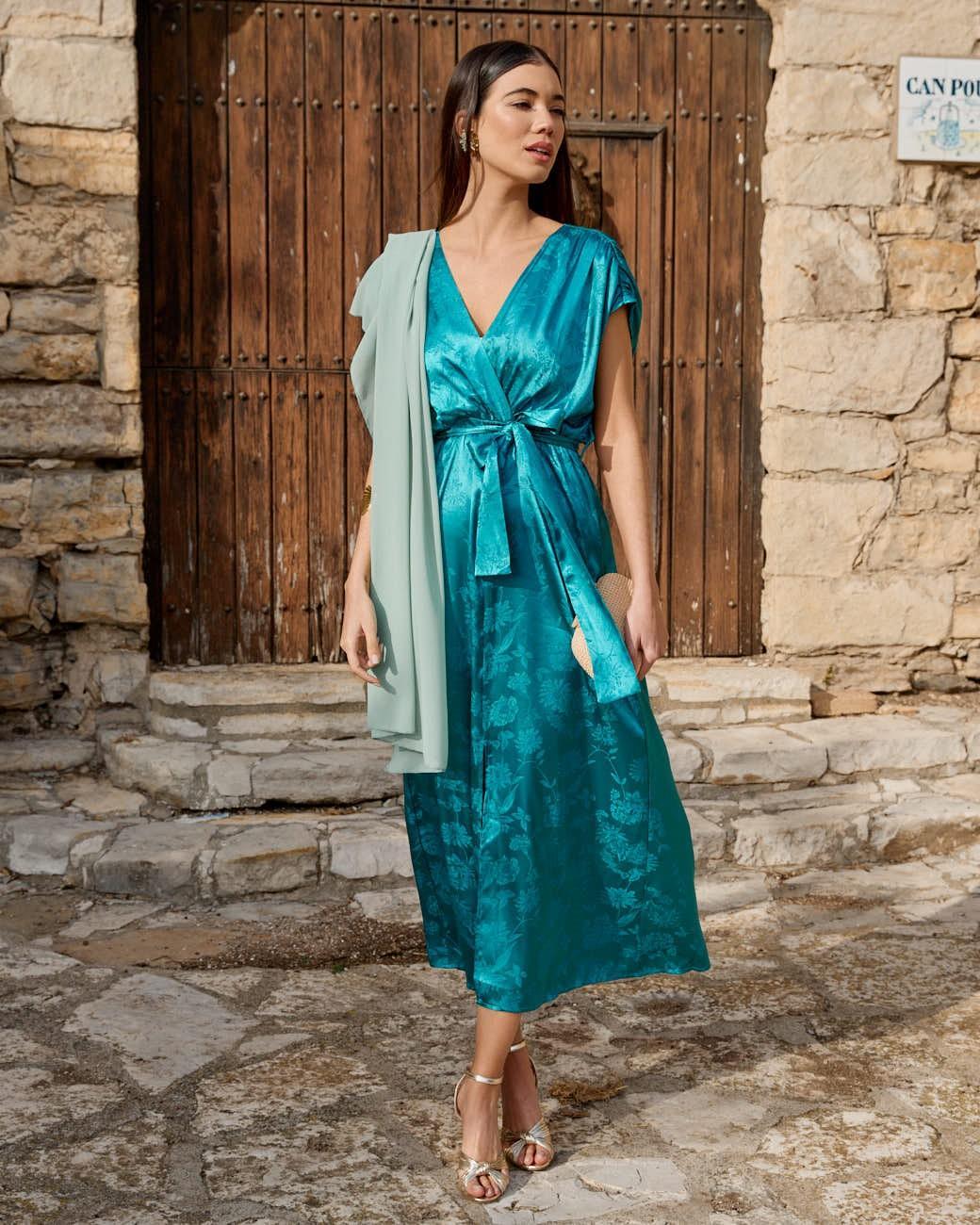 Mara Guest Scarf