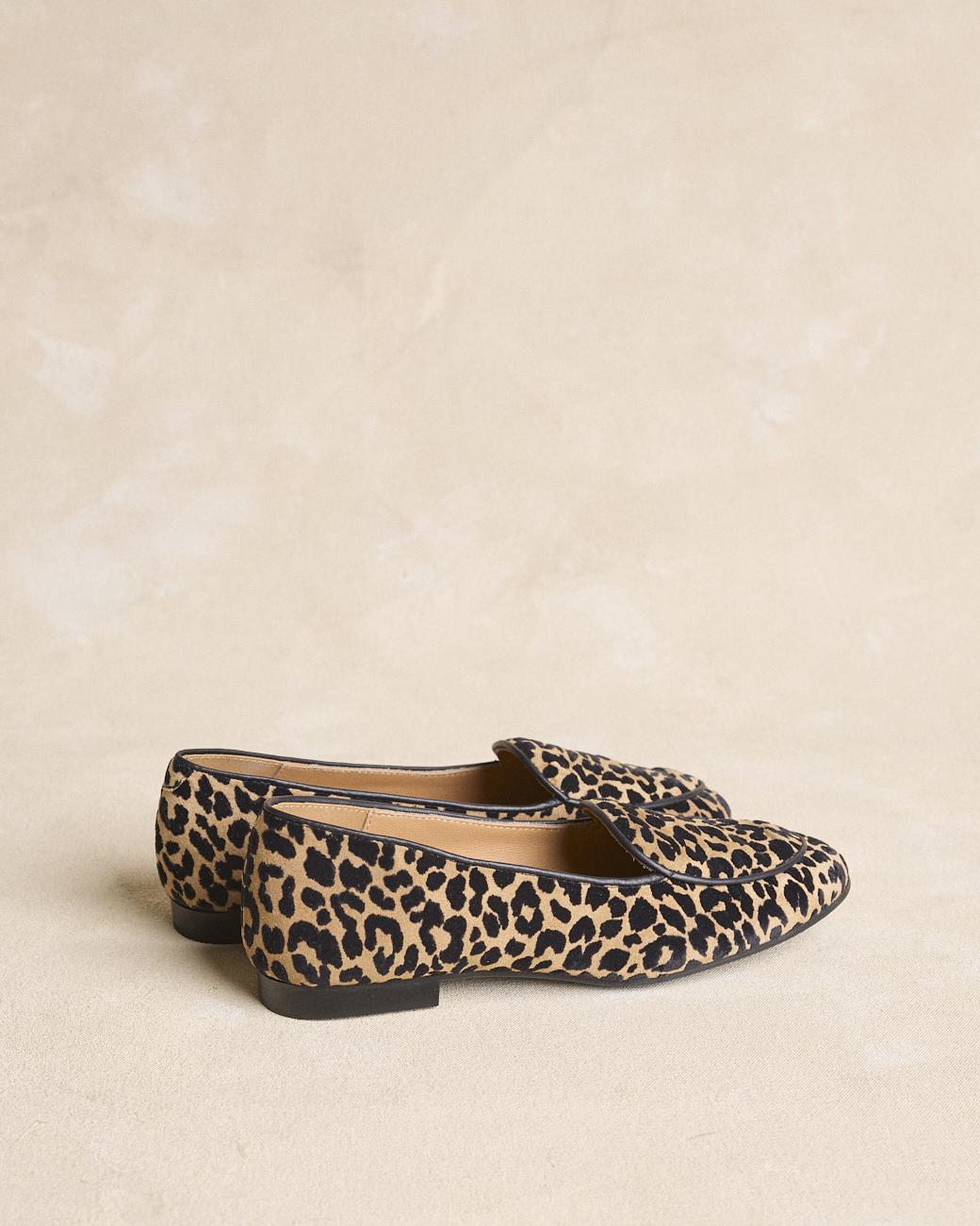 Nereida Velvet Loafers