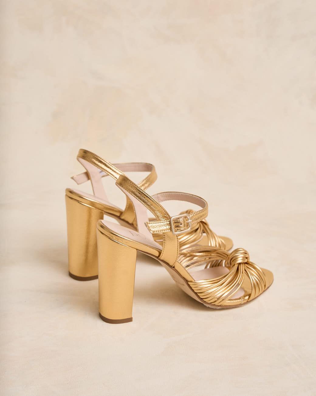 Clotis Knot Sandal
