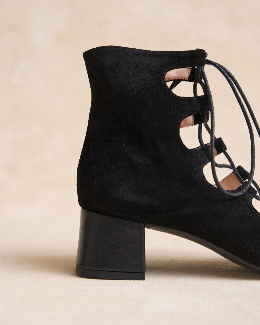 Gulina Lace-up Ankle Boot