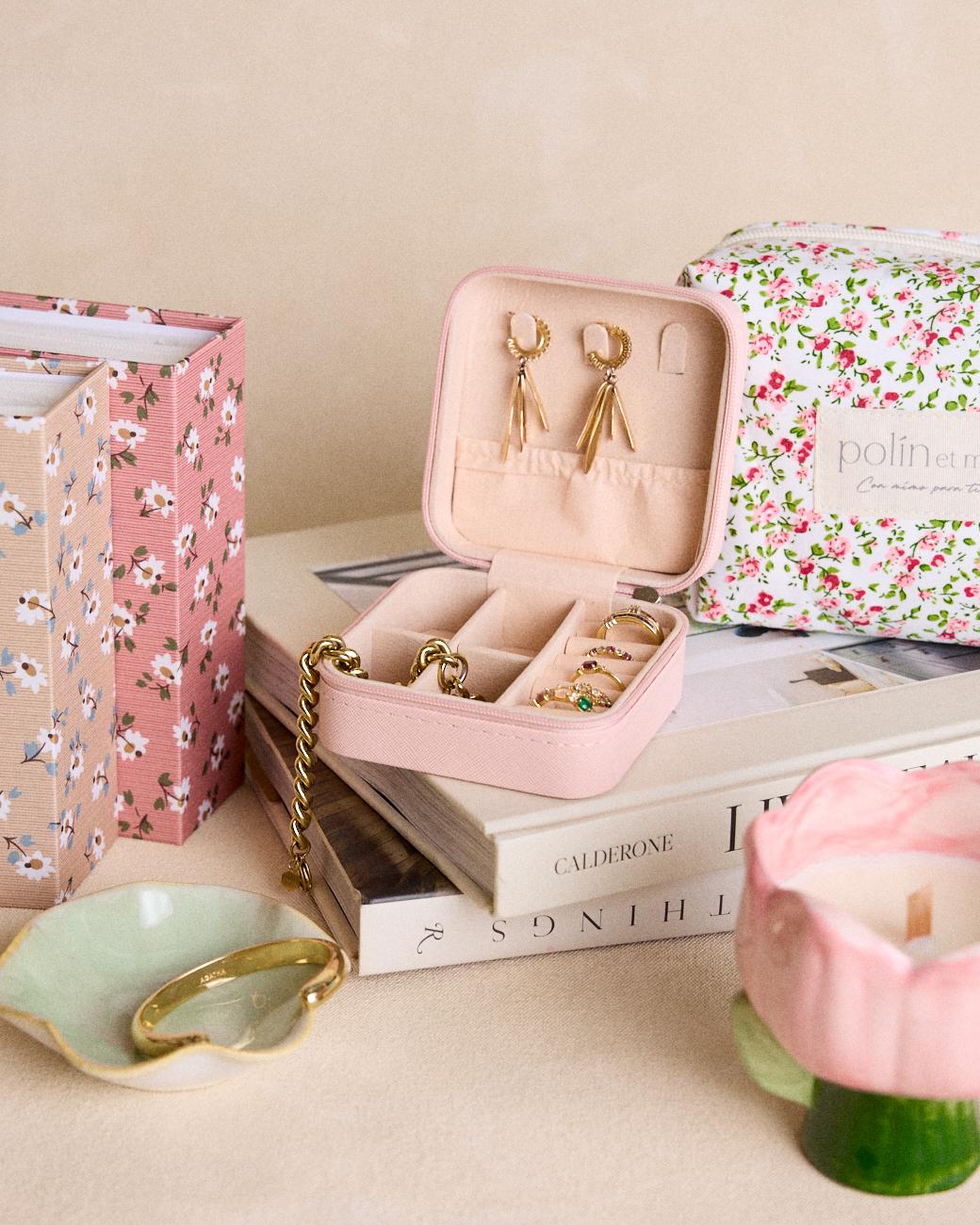 Fernia Square Jewelry Box